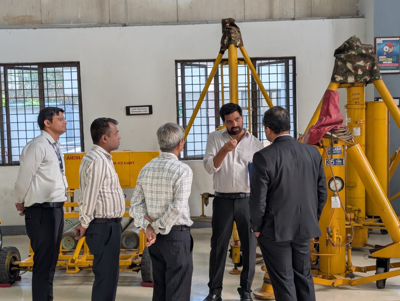 CVO Dr. Nikhil Kumar Kanodia Visits MRO, TRV